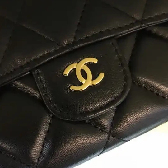 Hyper Peter CHANEL WALLET 0629